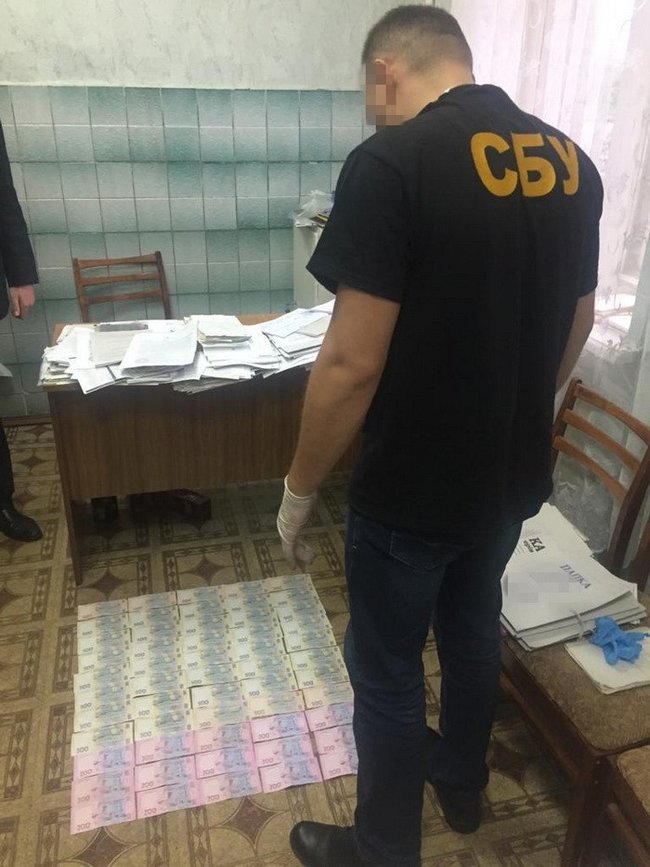 Глава врачебно-квалификационной комиссии разоблачен при требовании взятки 140 тысяч на Сумщине, - СБУ 01