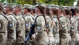 Женщин без детей предлагают мобилизовать наравне с мужчинами: в Кабмин подали петицию