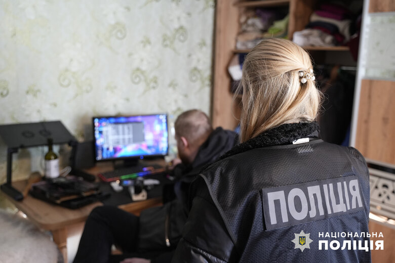 На Одещині викрили фінансову "піраміду", що ошукала громадян на сотні тисяч доларів