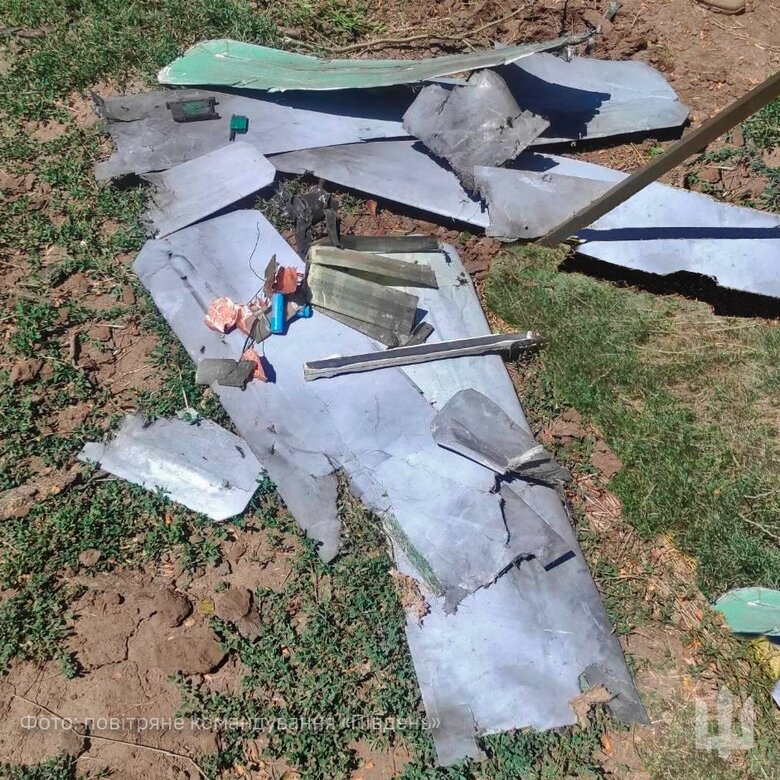 Протягом доби знищено 2 російські ударні БпЛА Ланцет, - ПК Південь 01 Протягом доби знищено 2 російські ударні БпЛА Ланцет, - ПК Південь 01