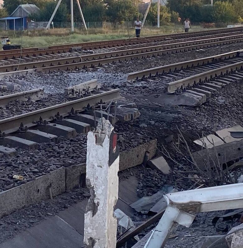 Another hellish night for Rashists in Melitopol. Railway damaged, which occupiers used to transport equipment and manpower - Fedorov 01 Another hellish night for Rashists in Melitopol. Railway damaged, which occupiers used to transport equipment and manpower - Fedorov 01