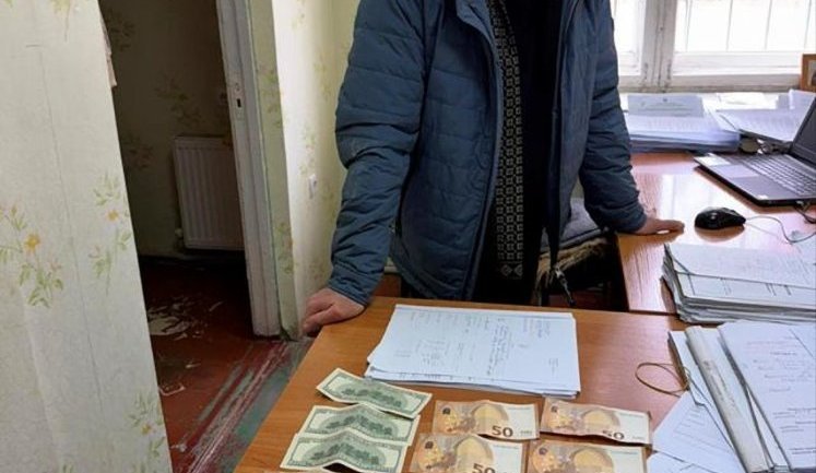 ВАКС взял под стражу подозреваемого в коррупции судью Ренийского райсуда с залогом 2 млн грн