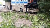 Автобус із туристами зіткнувся з тягачем на Хмельниччині: загинув чоловік, три жінки в реанімації. ФОТО