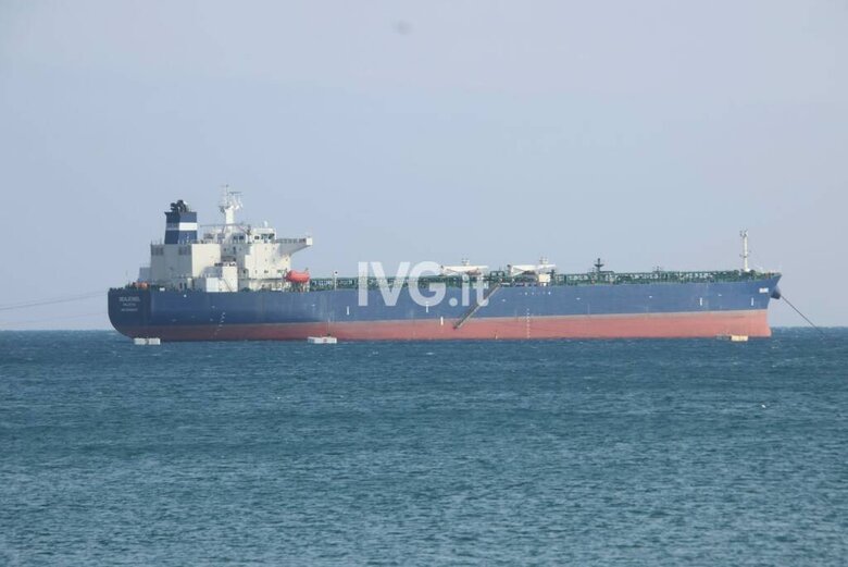 explosion on the Seajewel tanker