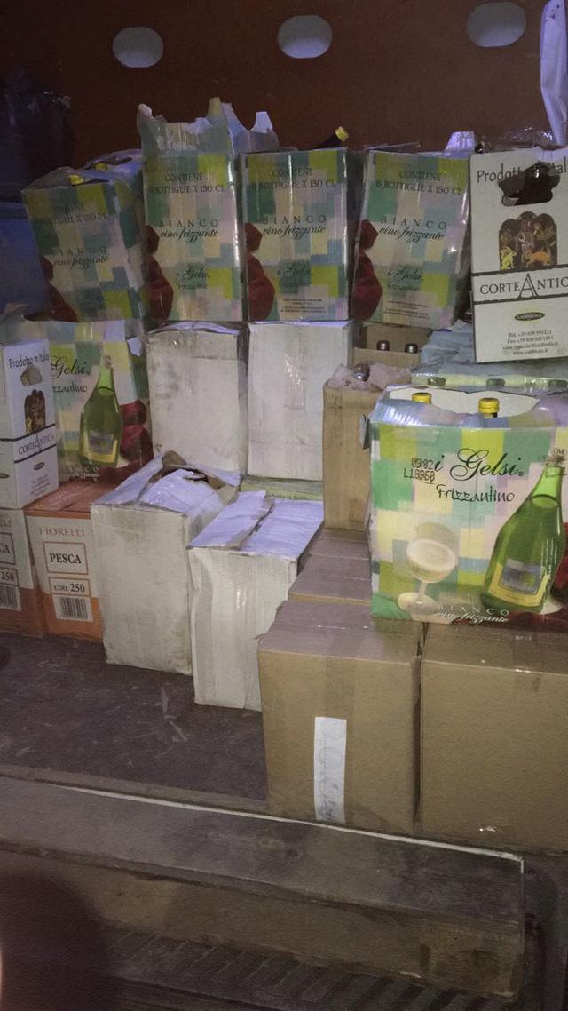 Налоговики на Ривненщине ликвидировали цех по незаконному производству алкоголя: изъято подакцизных товаров более чем на 720 тыс. грн 05 Налоговики на Ривненщине ликвидировали цех по незаконному производству алкоголя: изъято подакцизных товаров более чем на 720 тыс. грн 05