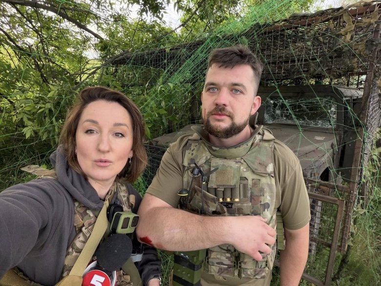 В Днепропетровской области от удара российского дрона по автомобилю пострадали журналистка и военные