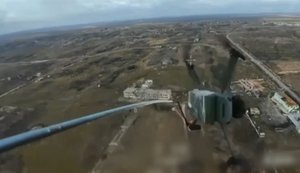 Мінус 12 "Мавіків" за допомогою палиці та мотузки: майстер-клас від пілотів 46-ї бригади ДШВ. ВIДЕО