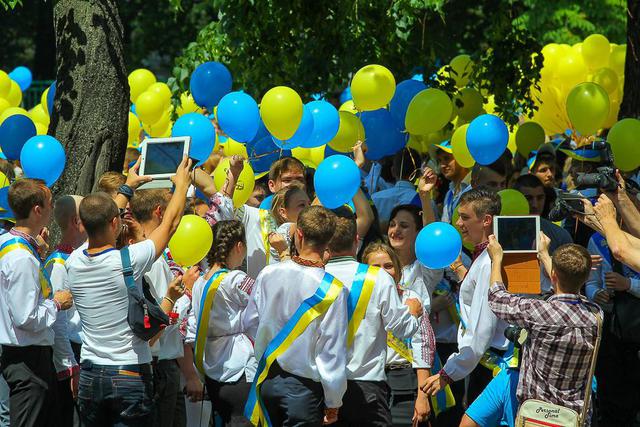 школа парад выпуск