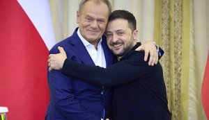 Туск звинуватив Україну в "браку чутливості та історичного розуму" через скандал із підрозділом "Героїв УПА"