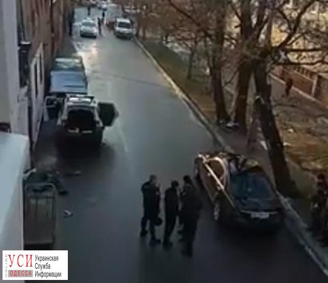 Полиция в центре Одессы ликвидировала преступника, оказавшего сопротивление при задержании (обновлено) 06