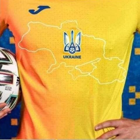 ПТН ПНХ і карта України з Краснодарським краєм: Українці відреагували на рішення УЄФА флешмобом 04