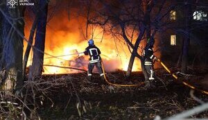 Удар РФ по будинку в Сумах 17 листопада