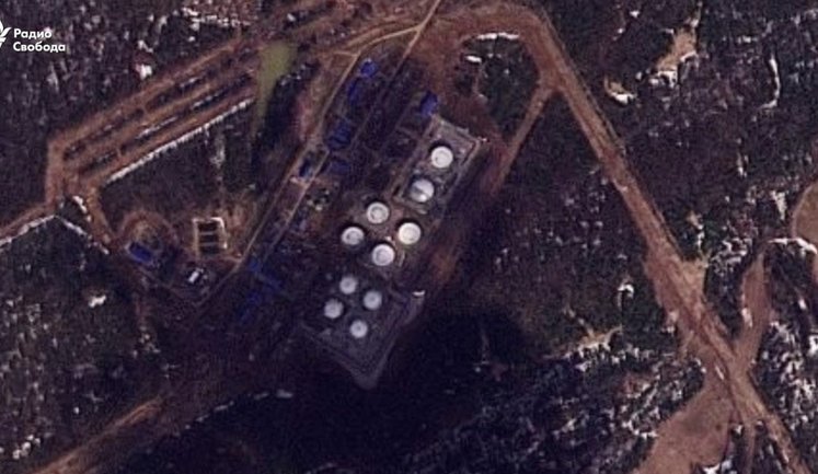 Пожар на нефтеперекачивающей станции возле российской Перми: первые спутниковые снимки. ФОТО