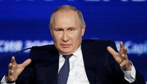 "Споконвічні російські території - це болота під Москвою", - Херсонська міськрада відповіла Путіну