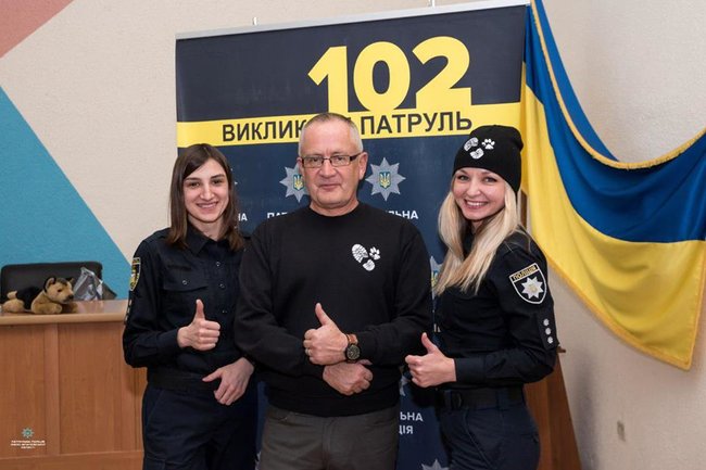 Патрульные прошли тренинг по защите животных от жестокости: тренировались на игрушечной собаке 03 Патрульные прошли тренинг по защите животных от жестокости: тренировались на игрушечной собаке 03