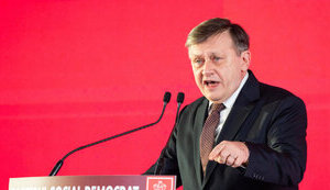 кандидат в президенты Румынии Антонеску выступил против отправки войск в Украину