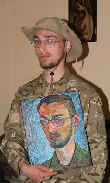 На войне с российскими оккупантами погиб украинский воин Роман Барвинок-Скрипаль. Его отец Юрий погиб на этой войне чуть больше двух месяцев назад 01