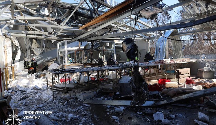 Рашисти вдарили по харчовому підприємству в Харкові: двоє загиблих, семеро поранених. ВIДЕО (оновлено)