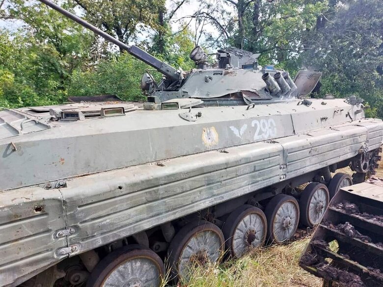 Українські воїни затрофеїли техніку окупантів на Харківщині 03