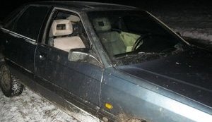 Білоруські прикордонники стверджують, що вночі обстріляли авто, яке проривалося в Україну. Держприкордонслужбі про це нічого не повідомляли. ФОТОрепортаж