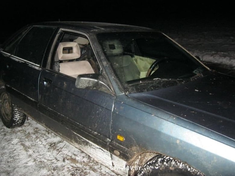 Білоруські прикордонники стверджують, що вночі обстріляли авто, яке проривалося в Україну. Держприкордонслужбі про це нічого не повідомляли 01