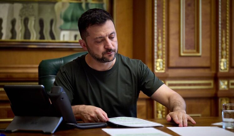 Зеленский провел беседу с премьером Канады Карни: обсудили ПВО, санкции и новый законопроект относительно НАБУ и САП