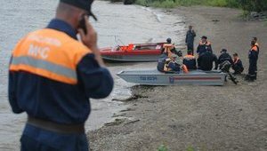 Названы три версии гибели теплохода "Булгария". Погибло более 100 человек, среди них много детей