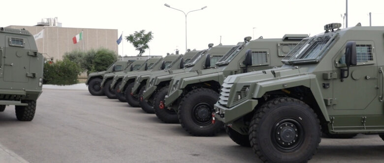 11 новых бронемашин MLS SHIELD итальянского производства доставят Десантно-штурмовым войскам, - Порошенко 02