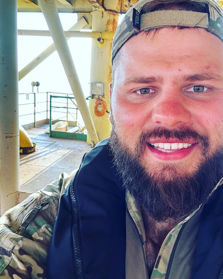 Спецпризначенець ГУР Артем Ракітін (Ракета): Під час операції по вишках Бойка ракета вдарила по човну, потім працював літак 02