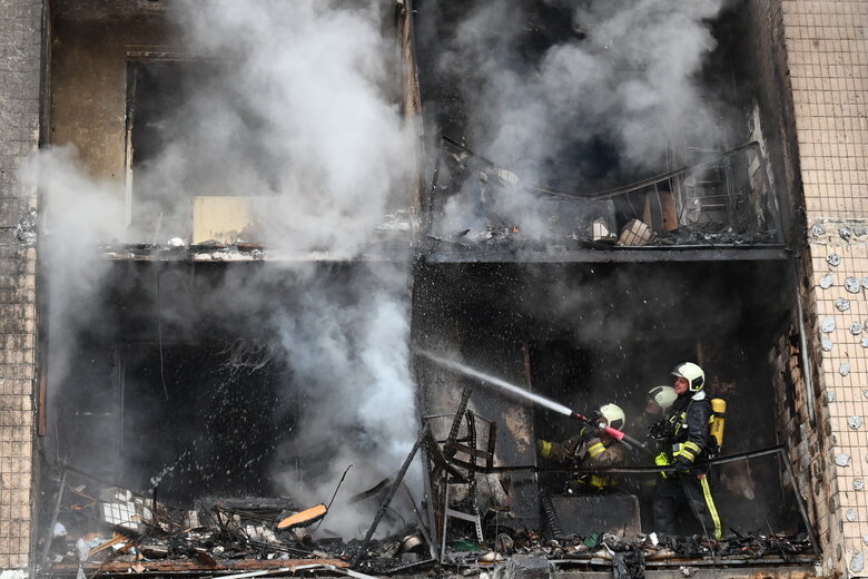 Consequences of Russian missile strike on house in Solomianskyi district of Kyiv 02