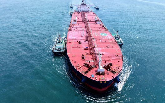 Іран частково відкрив Ормузьку протоку для суден, які перевозять 