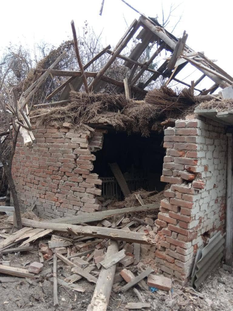 Ruscists are shelling Ukrainian border with artillery 03