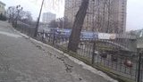 В центре Киева склон, на котором стоит Октябрьский дворец, сползает на Майдан. ФОТО очевидца