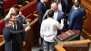 Сьогодні у Верховній Раді вакциновано щонайбільше 50% депутатів, це ганьба, - "слуга народу" Радуцький. ВIДЕО