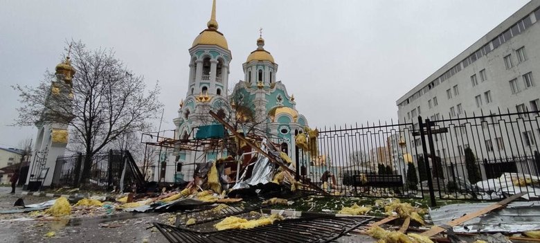 Війська РФ обстріляли храм Преображення Господнього в Харкові 01