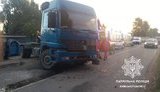 Грузовик и легковой автомобиль столкнулись под Киевом: Погибли две человека, троих госпитализировали с травмами. ФОТО