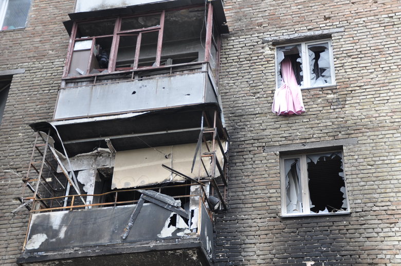 Зруйноване окупантами селище Горенка у передмісті Києва 76