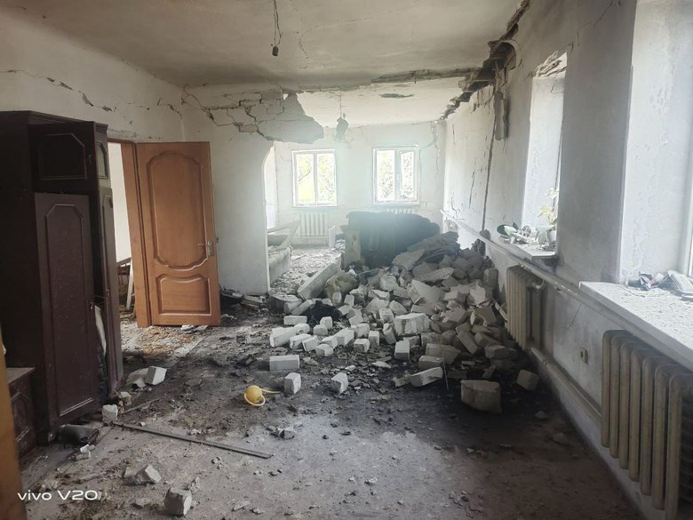 Фосфорні снаряди, авіаудари, обстріли з Градів: вночі росіяни намагались атакувати Донеччину 02