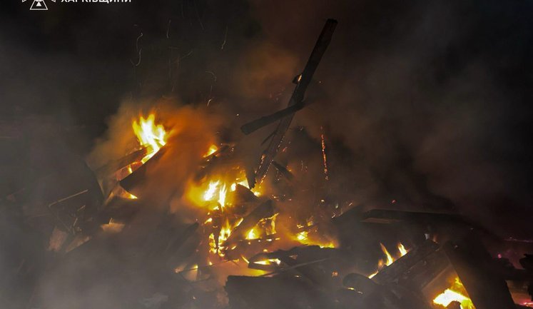 Наслідки удару РФ по Богодухову: рятувальники вилучили з-під завалів тіла 4 загиблих, з яких троє - діти одного та двох років. ВІДЕО+ФОТОрепортаж