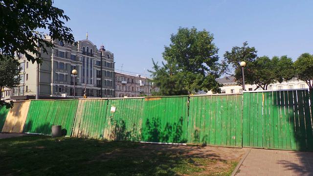 На Контрактовой площади в центре Киева началась масштабная реконструкция 02