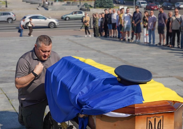 прощання з пілотами