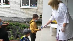 За сутки COVID-19 заболели 34 ребенка и 27 медработников, - Степанов