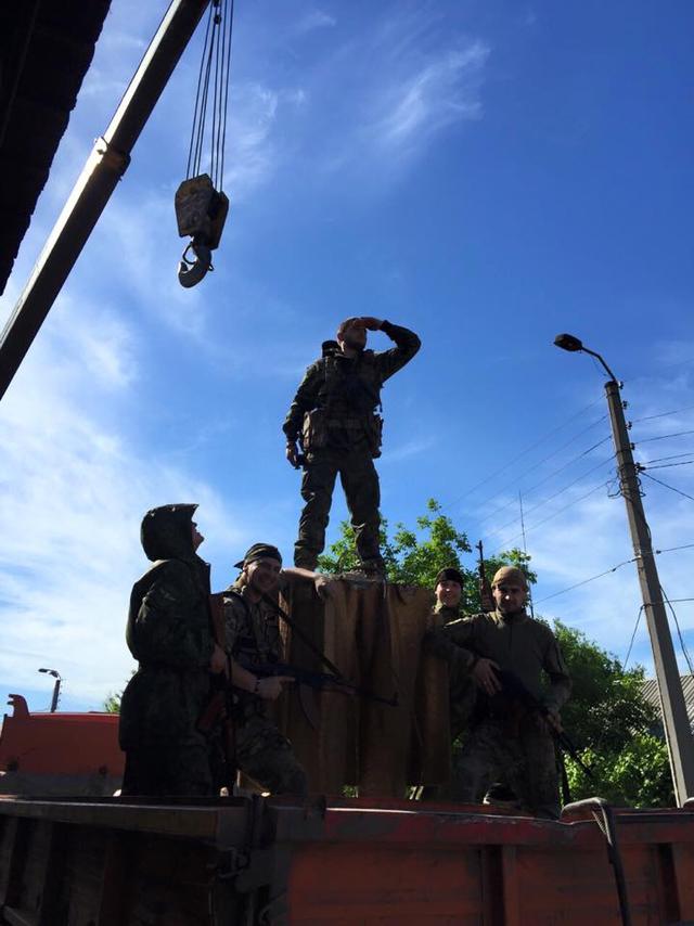 ленин памятник курахово