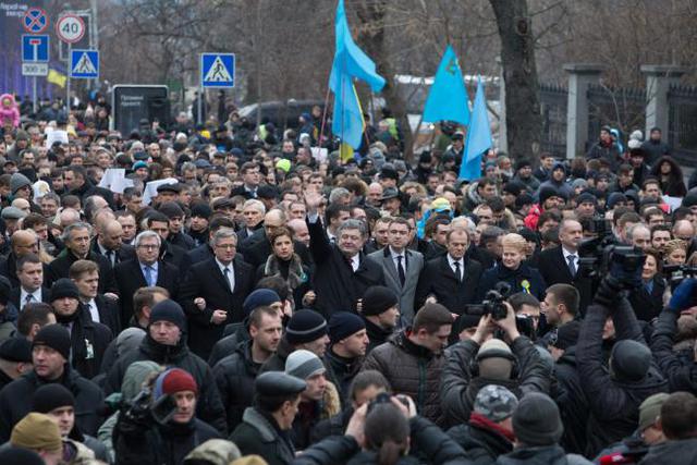 майдан порошенко марш память евромайдан достоинства