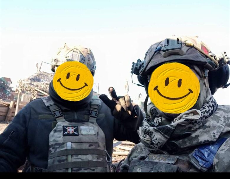 Прикордонник, позивний Джої: Перша колона була не дуже великою. Ми тоді підбили два танки, БМП і Тигр. Щоразу колони з технікою і піхотою збільшувалися 03