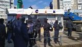 "Я отстаивал свой бизнес": в Киеве мужчина угрожал самосожжением. ВИДЕО+ФОТОрепортаж