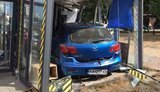 Mazda внаслідок ДТП на перехресті в Києві протаранила кав