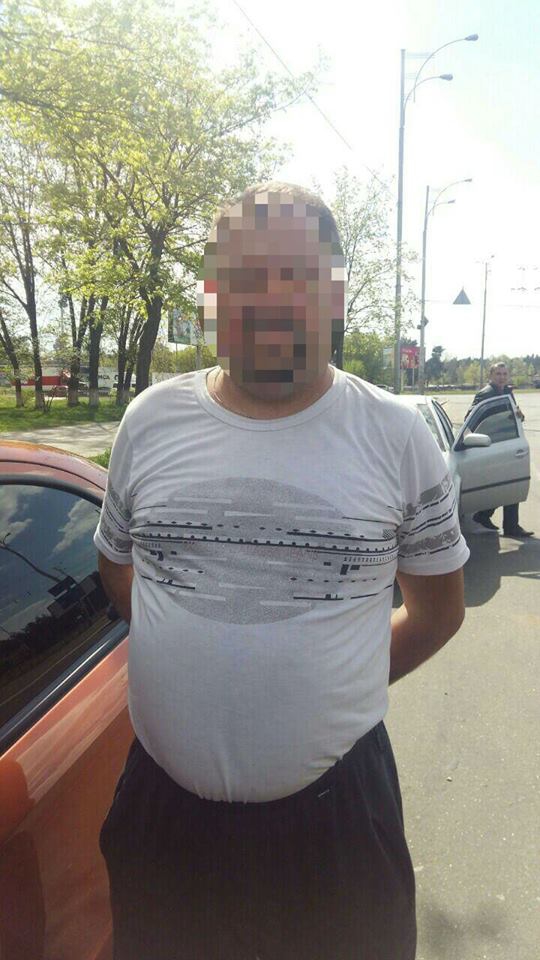 грабитель