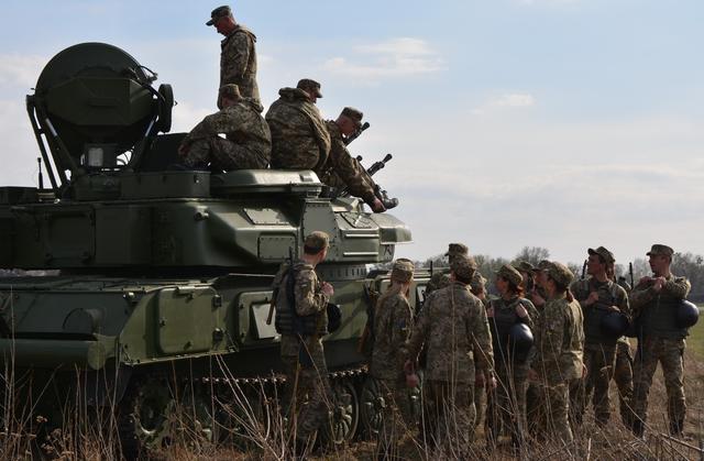 На Гончарівському полігоні відбулися навчання з участю бригади тактичної авіації Повітряного командування Центр 03