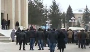 Sharhorod residents block road in protest against healthcare reform